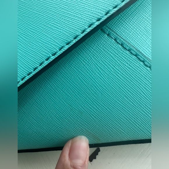 “Breakfast at Tiffany” Blue Kate Spade Envelope Crossbody - Picture 3 of 8